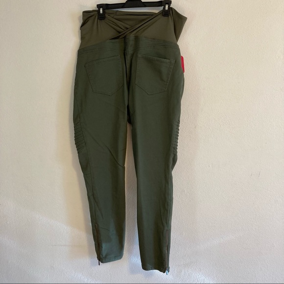 Isabel maternity jegging pant. Olive green. Size 16 - Picture 2 of 3